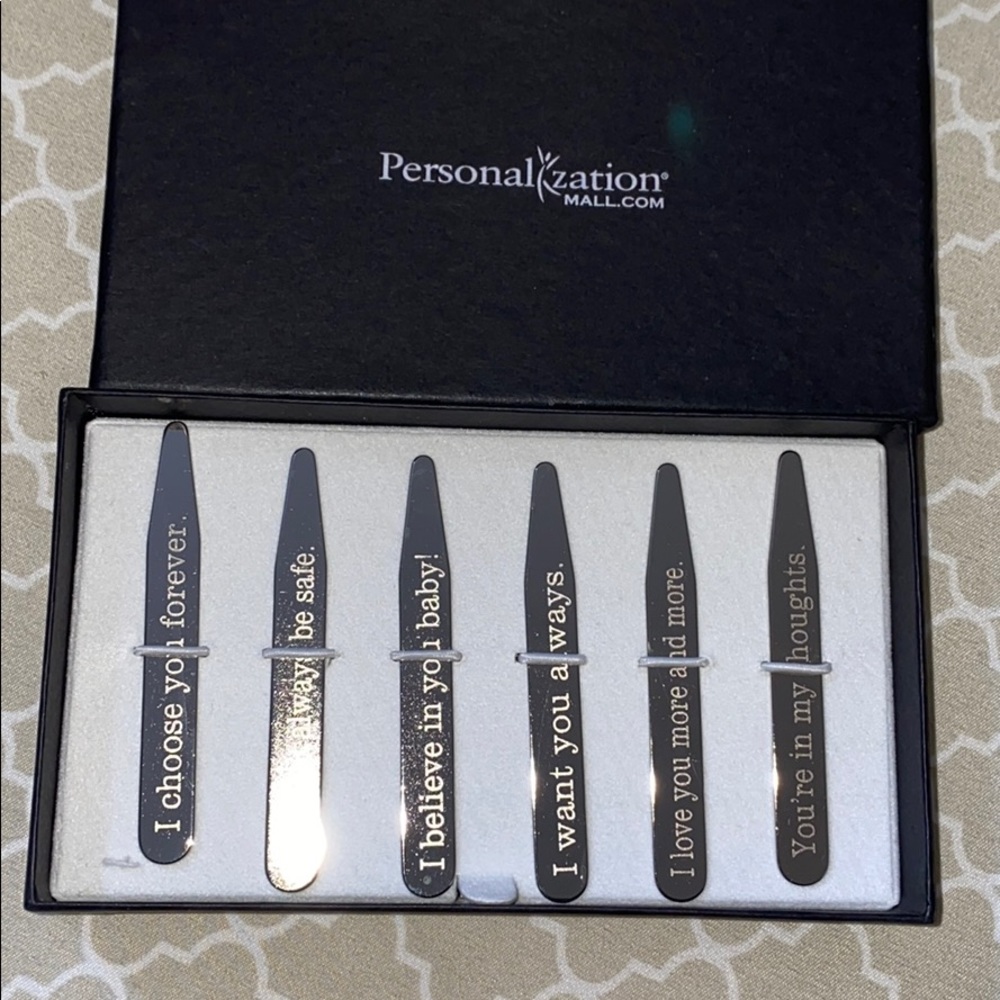 Personalized Collar Stays!